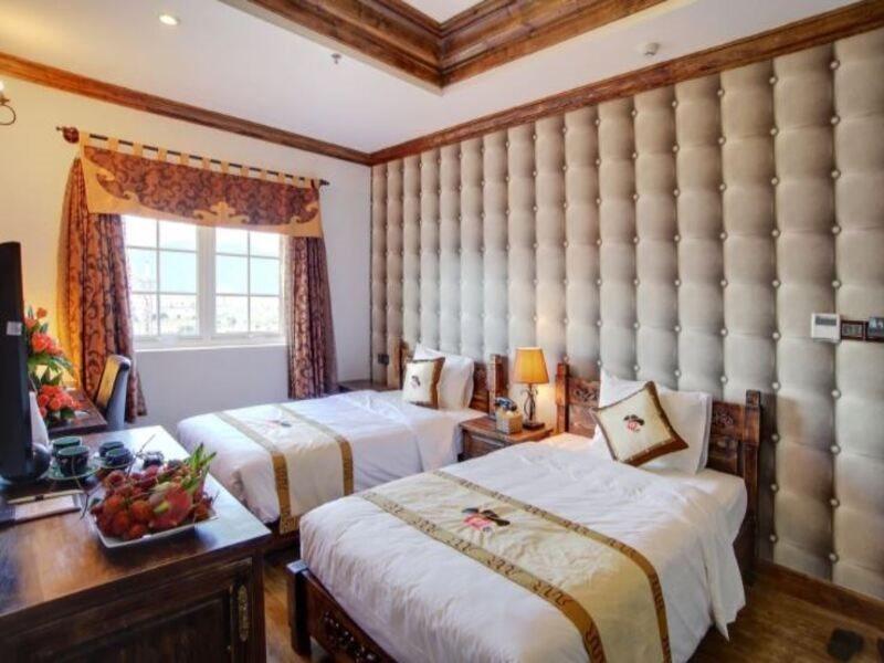 Seventeen Saloon Hotel Da Nang Bagian luar foto